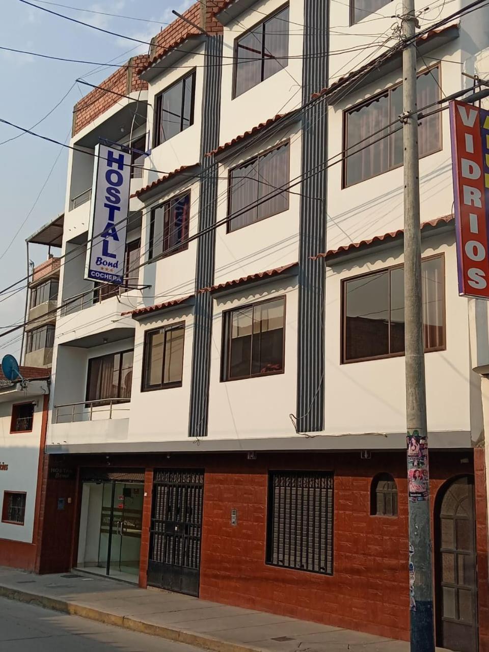 Hostal Bond Huaraz  Buitenkant foto