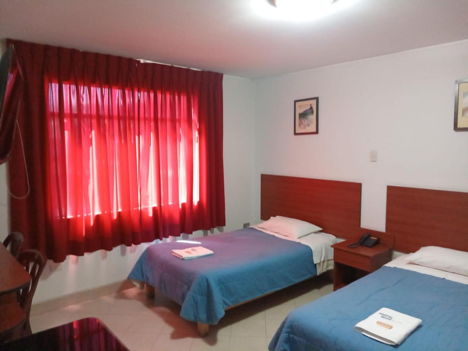 Hostal Bond Huaraz  Buitenkant foto