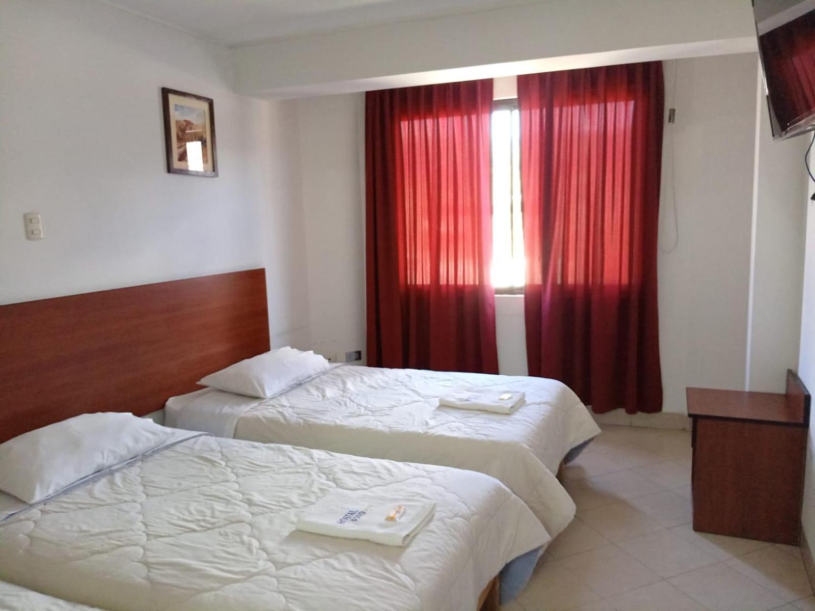 Hostal Bond Huaraz  Buitenkant foto